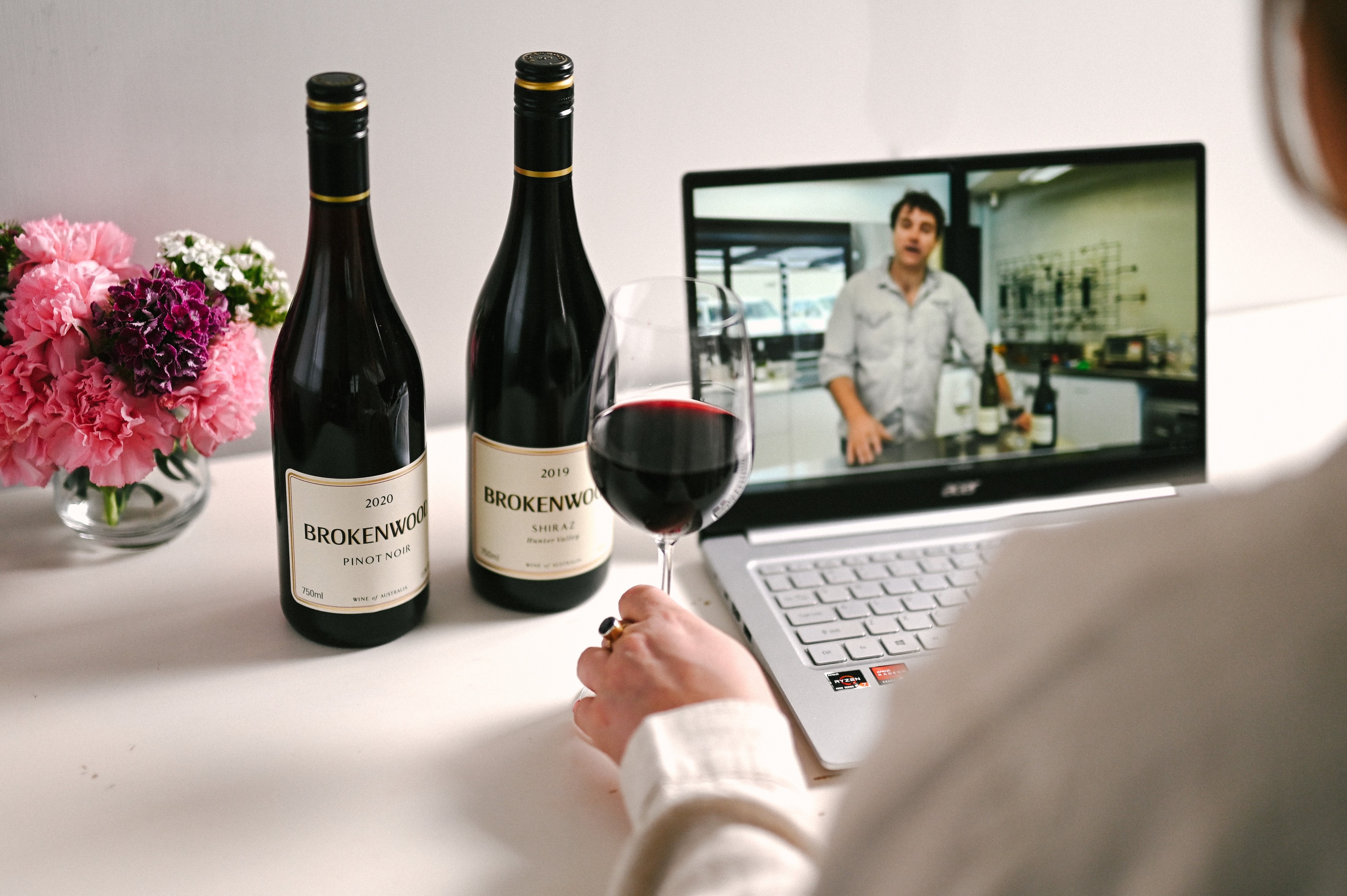 icons of the hunter wine tasting experience
